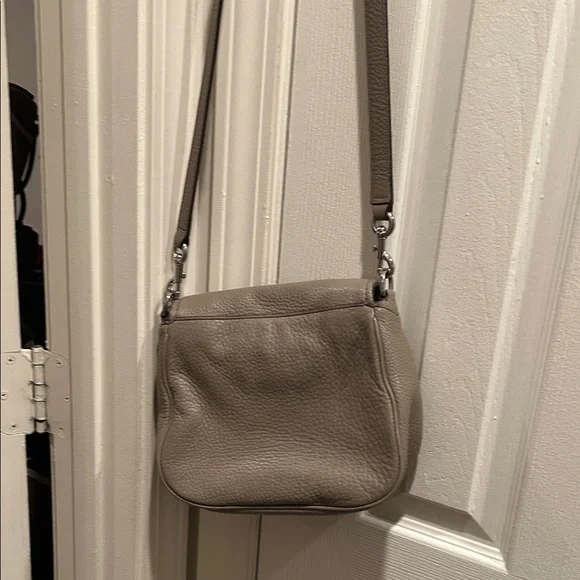Marc Jacobs Gray Leather Crossbody Bag - Picture 2 of 3